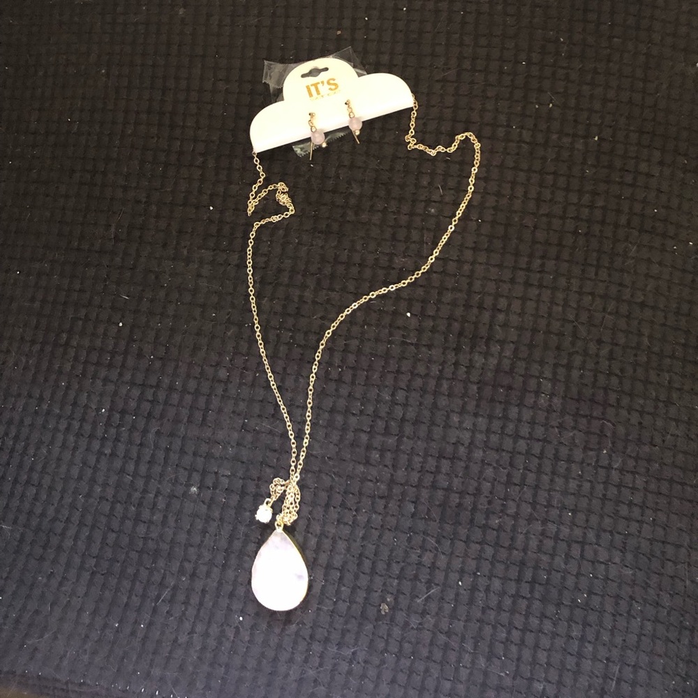 It’s Sense Rose Quartz Costume Jewelry Set- 633 $20 or $15 w/offer